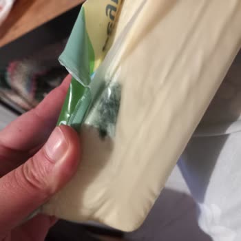 BİM Küflü Ürünü Değiştirmiyor