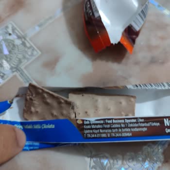 Ülker Fındık Krokanlı Ve Pirinç Patlaklı Çikolata