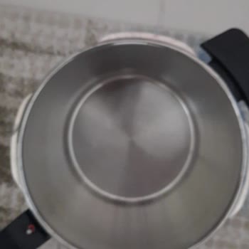 Fissler Tabanında Soyulmalar Oluştu