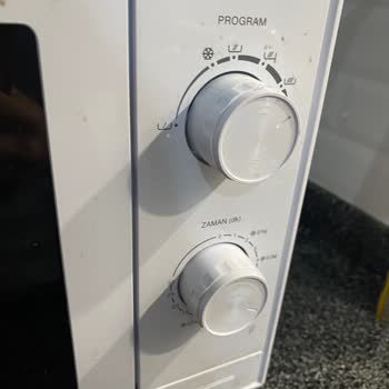 Arçelik Mikrodalgamın Vidasını Bile Takmamışlar