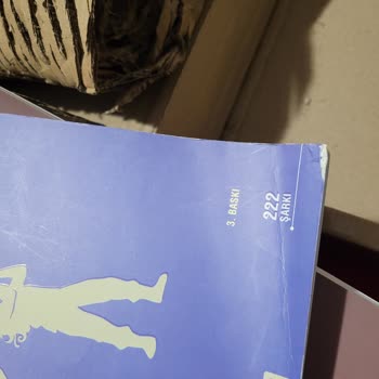 D&R. Dan Kusurlu Kırışık Kitap Gönderimi