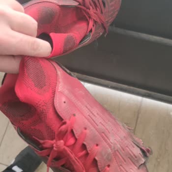 Slazenger Kalitesiz Mal Satıyor