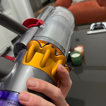 Dyson V15 Mor Seal Ve Kırmızı Silikon Sorunu