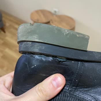 Deichmann Markasına Ait Hakiki Deri Bot 2 Ayda Her Yerinden Yırtıldı