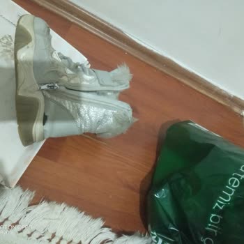 Deichmann Kışlık Botların 1,5 Ayda Yıpranması