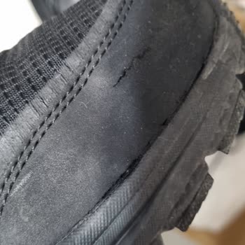 Skechers Kalitesiz Materyal Kullanımı Ve Garanti Kapsamına Girmemesi