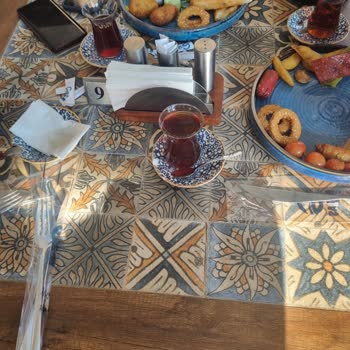 Gölaş Yer Sıkıntısına Çözüm Bulmuyor