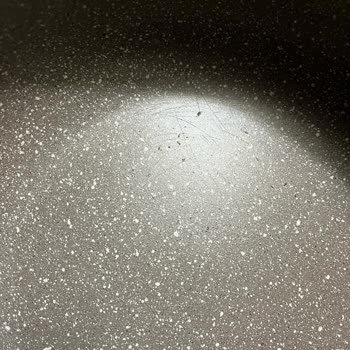 Korkmaz Mutfak Eşyaları Tenceresinin Soyulması Kabarması Delikler Olması