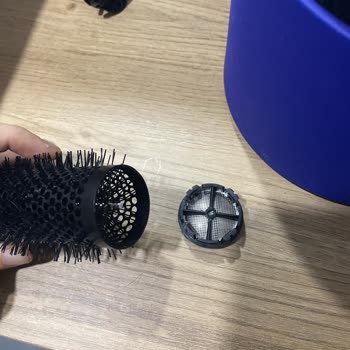Dyson Airwrap Dön Başlığı Sürekli Yerinden Çıkıyor