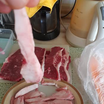 Köfteci Yusuf Et Yerine Yağ Gönderdi