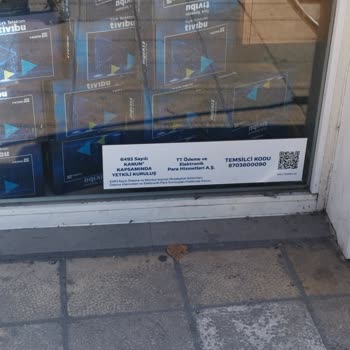 Türk Telekom Bayisi Dükkandan Kovdu