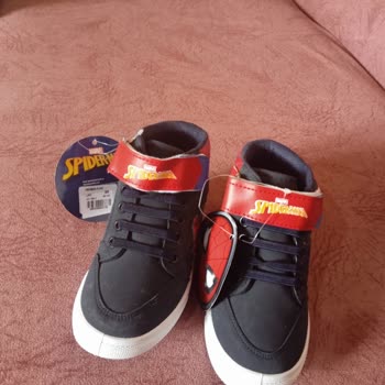 FLO Ayakkabı Giyilmiş Ters Ayakkabılar