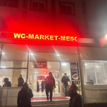Zirve Dinlenme Tesisleri Alkollü Marketçinin Müşterilere Davranışı