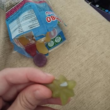 Haribo Keyif Paketinin İçinden Çıkan Jelibonların Bozuk Olması