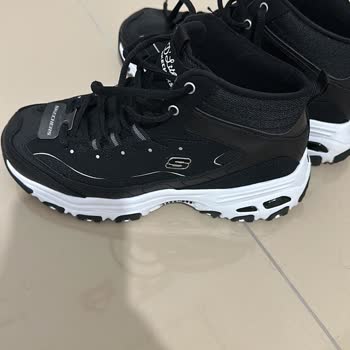 Kayseri Form Skechers Mağazası
