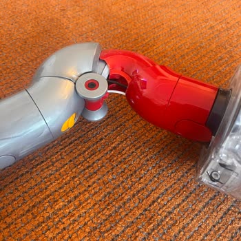 Dyson Mobilya Altı Aparatı Kırıldı