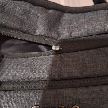 LCW Canta Fermuar Kırılması