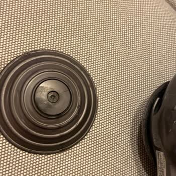 Dyson V15 Fail! Wobbling Pipe, Broken Wheel, Dust Mess!