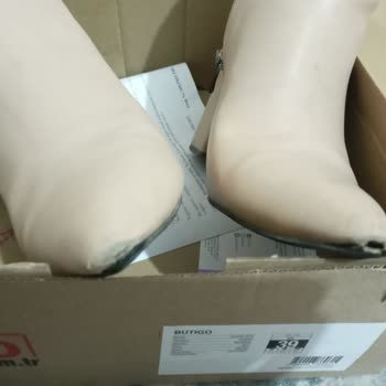 FLO Ayakkabı FLO Mağduriyetimi Gidersin FLO Dan Şikayetçiyim