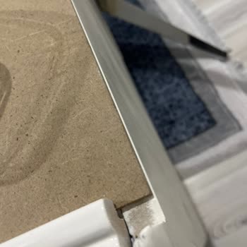 Kristal Mobilya Kalitesiz Malzemelerle Üretilmiş Ürünler!