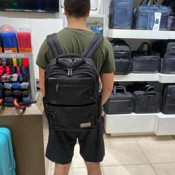 Kusurlu Samsonite Open Road 2.0'ın Israrla Değiştirilmemesi