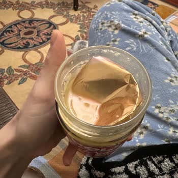 Fellas Foods Açılmış Pakette Teslim Edilen Fıstık Ezmesi