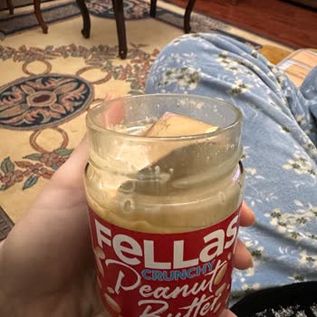 Fellas Foods Açılmış Pakette Teslim Edilen Fıstık Ezmesi