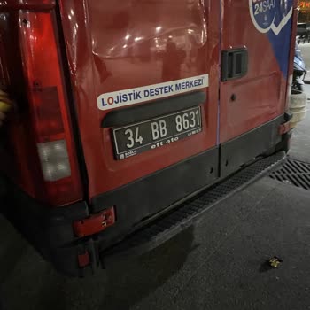 İBB - İstanbul Büyükşehir Belediyesi Mobil Büfe Aracı Dağıtım Elemanı Şikayet