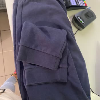 Adidas Eşofman Kalitesizliği Ve Çok Kötü Müşteri Memnuniyetsizliği