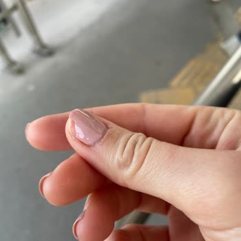 Eylül Öztürk Nail Spa Ataşehir Şubesi Manikür Hayal Kırıklığı Ve Sağlık Sorunları