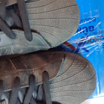 Adidas Superstar Açılma Yapıyor