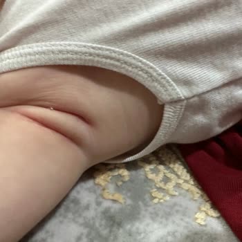 Ebebek " Boyası Çıkan Bebek Kıyafeti"