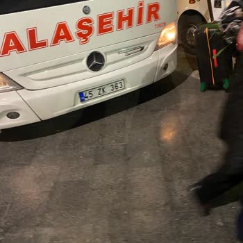 Alaşehir Sarıkız Turizm Kırık Koltuk Ve Kaba Muamele!