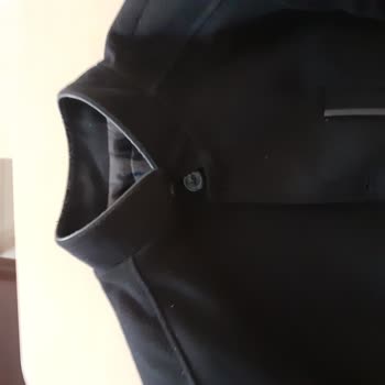 Süvari Giyim Kalitesiz Malzeme Kullanımı Ve Soyulan Yaka Sorunu