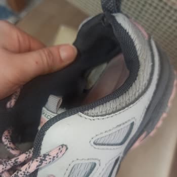 In Street Skechers Ayakkabının İki Ayda Yırtılması