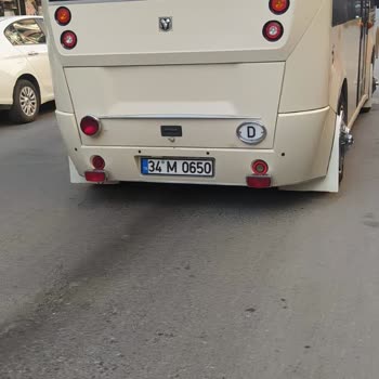 İstanbul Minibüsçüler Odası Minibüs Şoförünün Terbiyesizliği