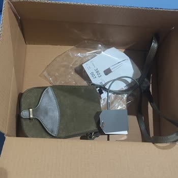 Yargıcı'dan Zımba Telli Deri Çanta Koleksiyonu.