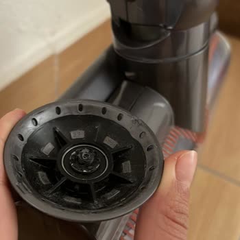 Dyson Süpürge Başlığı Sorunu Ve Servis Hüsranı