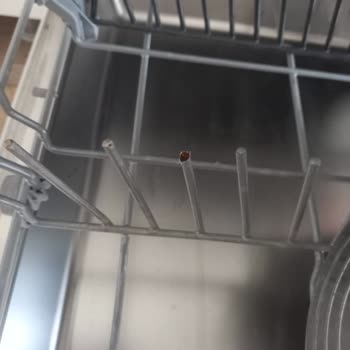 Profilo Bulaşık Makinesi Sepette Paslanma