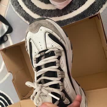 Skechers Kalitesiz Ürün Deneyimi: Beklentilerin Altında Kalan Ayakkabı
