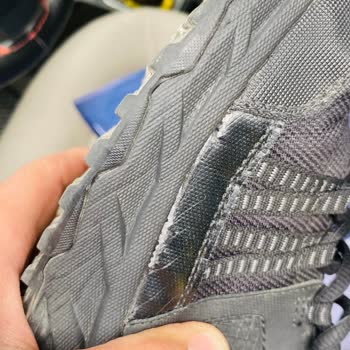 Skechers 2ayda Az Kullanımla Yırtılan Ayakkabı