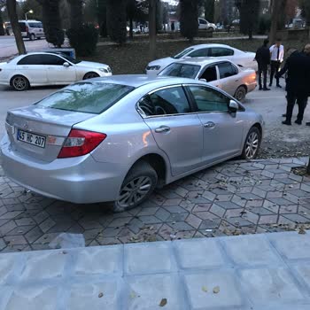 Verzögerte Zahlung durch Neova Kasko nach Unfall verursacht erhebliche finanzielle Verluste