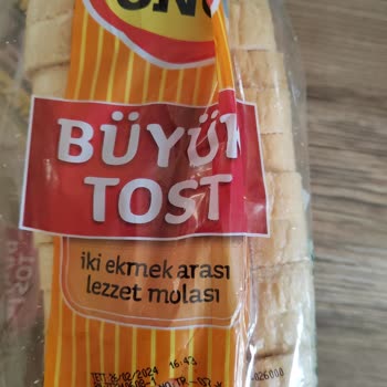 Migros'ta Küflü Ekmek Hayal Kırıklığı: Kalite Kontrol Çağrısı