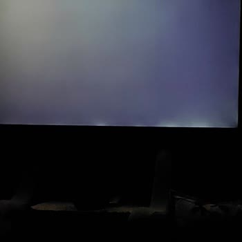 Grundig TV Işık Sızması Ve Bulutlanma