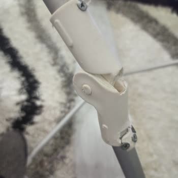 Fantom Çamaşırlığın Menteşeli Bölümleri Kırıldı