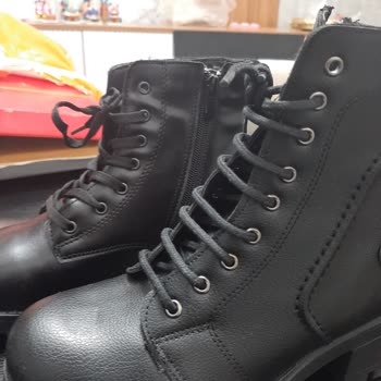 FLO Ayakkabı FLO Gönderdiği Ayakkabı Modelleri Farklı