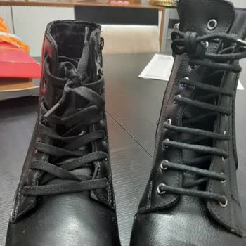 FLO Ayakkabı FLO Gönderdiği Ayakkabı Modelleri Farklı