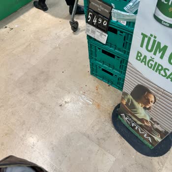 Elysium AVM Migros Şubesinde Hijyen Sorunu!