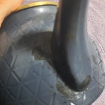 Karaca Züccaciye Emaye Çaydanlıkta Dökülmeler