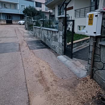 UEDAŞ Kazdığı Yeri Düzeltmiyor